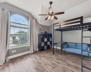 3219 Ash Glen Ln - Photo Thumbnail 19
