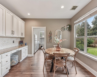 3219 Ash Glen Ln - Photo Thumbnail 11