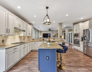 3219 Ash Glen Ln - Photo Thumbnail 8