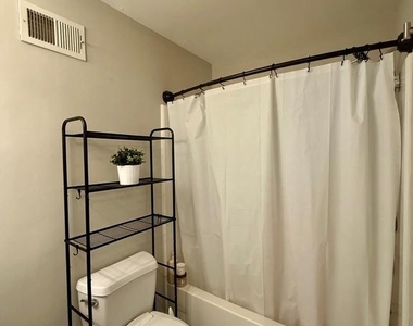 1810 N Union Street - Photo Thumbnail 13