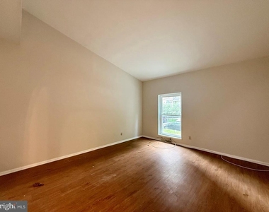 1203 Gilpin Avenue - Photo Thumbnail 1