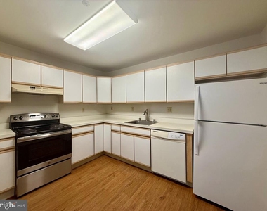 1203 Gilpin Avenue - Photo Thumbnail 5