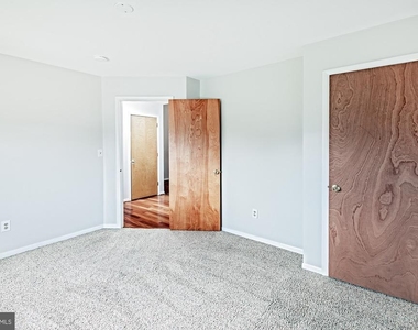 35 Foxtail Court - Photo Thumbnail 12