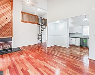 35 Foxtail Court - Photo Thumbnail 6