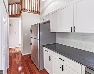 35 Foxtail Court - Photo Thumbnail 5