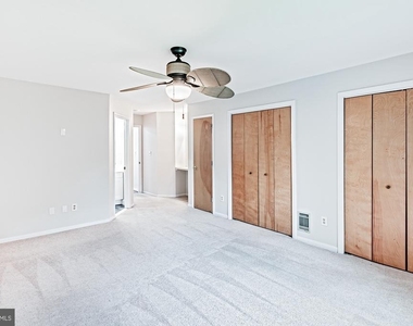 35 Foxtail Court - Photo Thumbnail 11