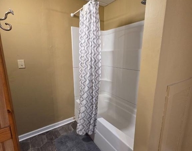 1709 Philadelphia Pike - Photo Thumbnail 10