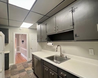 1401 Gilpin Avenue - Photo Thumbnail 7