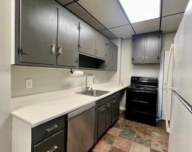 1401 Gilpin Avenue - Photo Thumbnail 6