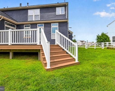 206 Markham Court - Photo Thumbnail 37