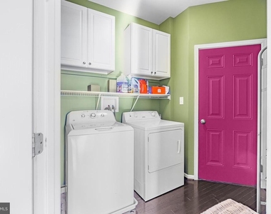 206 Markham Court - Photo Thumbnail 17