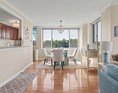 4000 Tunlaw Road Nw - Photo Thumbnail 5
