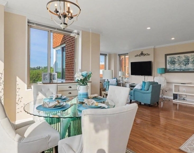 4000 Tunlaw Road Nw - Photo Thumbnail 7
