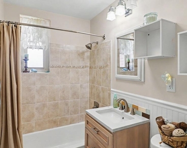 4000 Tunlaw Road Nw - Photo Thumbnail 15