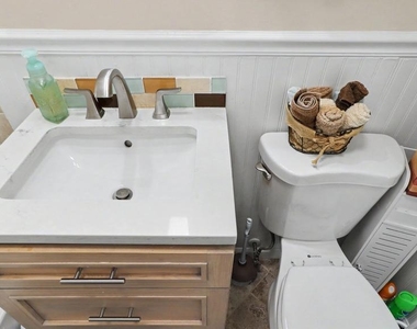 4000 Tunlaw Road Nw - Photo Thumbnail 16