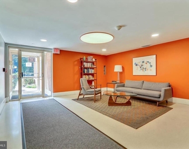 4000 Tunlaw Road Nw - Photo Thumbnail 22