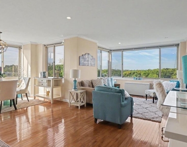 4000 Tunlaw Road Nw - Photo Thumbnail 1