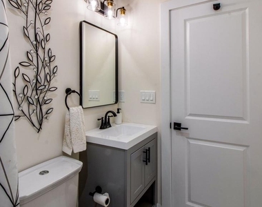 1239 5th Street Nw - Photo Thumbnail 26