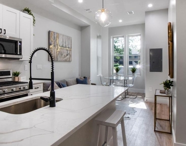 1239 5th Street Nw - Photo Thumbnail 15