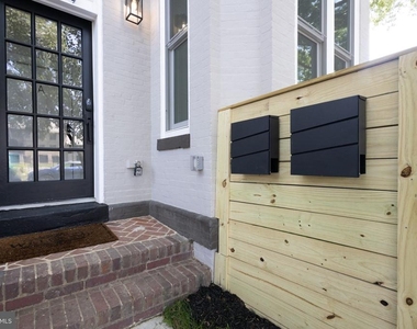 1239 5th Street Nw - Photo Thumbnail 3