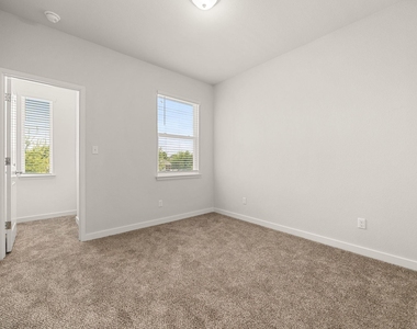605 W South St - Photo Thumbnail 27
