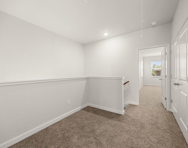 605 W South St - Photo Thumbnail 23