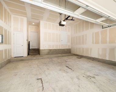 605 W South St - Photo Thumbnail 30