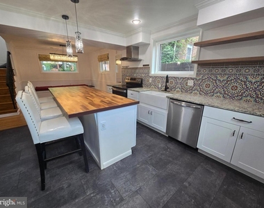 4575 Blaine Street Ne - Photo Thumbnail 4