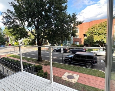 401 15th Street Se - Photo Thumbnail 12