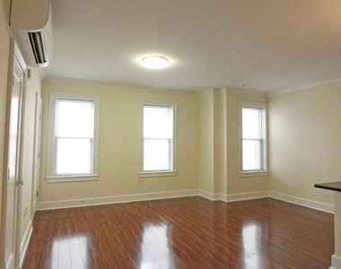 1121 24th Street Nw - Photo Thumbnail 3