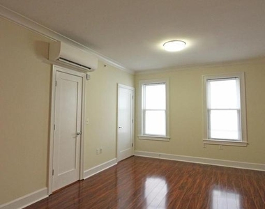 1121 24th Street Nw - Photo Thumbnail 4