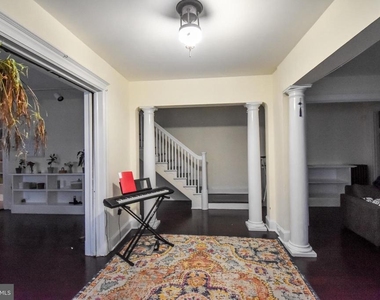 2216 Wisconsin Avenue Nw - Photo Thumbnail 4