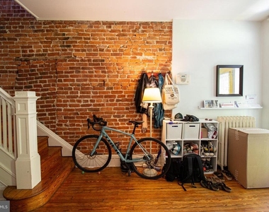148 Adams Street Nw - Photo Thumbnail 4