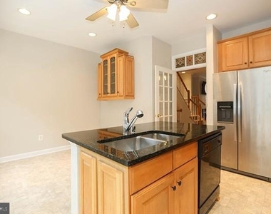 722 Capitol Square Place Sw - Photo Thumbnail 12