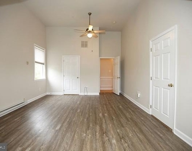 722 Capitol Square Place Sw - Photo Thumbnail 21