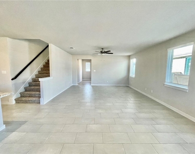 2945 Sage Ranch Dr - Photo Thumbnail 1