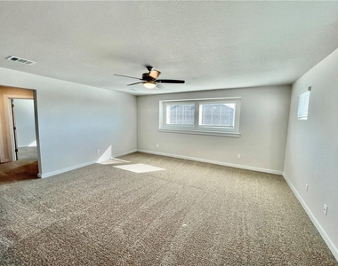2945 Sage Ranch Dr - Photo Thumbnail 5