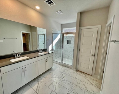 2945 Sage Ranch Dr - Photo Thumbnail 2