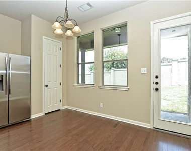 120 W Adelanta Pl - Photo Thumbnail 7