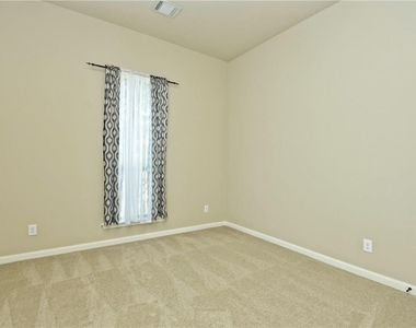 120 W Adelanta Pl - Photo Thumbnail 5