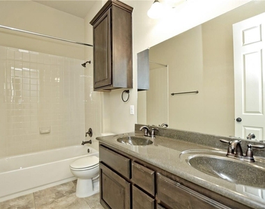 120 W Adelanta Pl - Photo Thumbnail 4