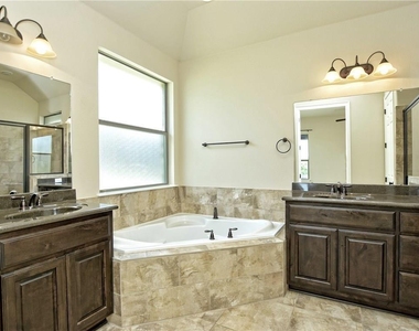 120 W Adelanta Pl - Photo Thumbnail 11