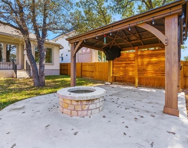 941 Del Raphael Dr - Photo Thumbnail 25