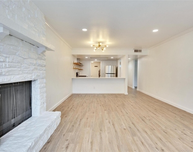 6910 Lovely Ln - Photo Thumbnail 1