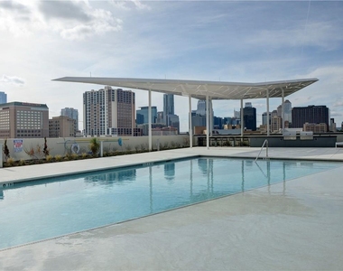 800 Embassy Dr - Photo Thumbnail 7