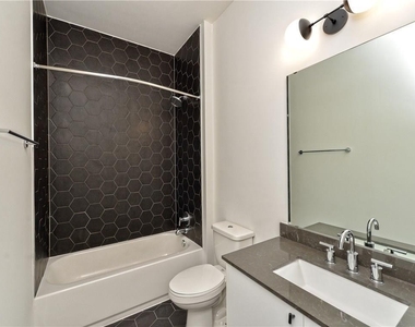 800 Embassy Dr - Photo Thumbnail 6