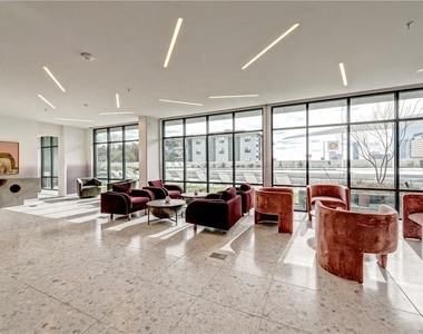 800 Embassy Dr - Photo Thumbnail 9
