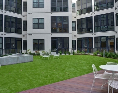 800 Embassy Dr - Photo Thumbnail 10