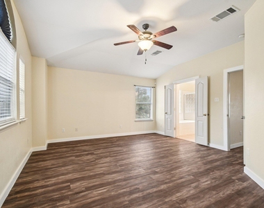 4508 Chesney Ridge Dr - Photo Thumbnail 16
