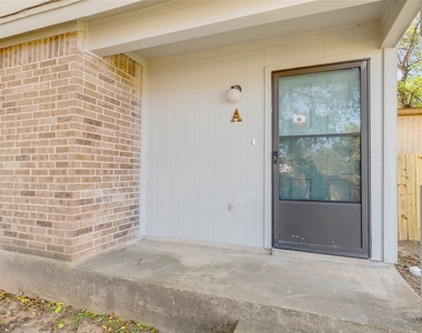 9611 Bear Paw Trl - Photo Thumbnail 28